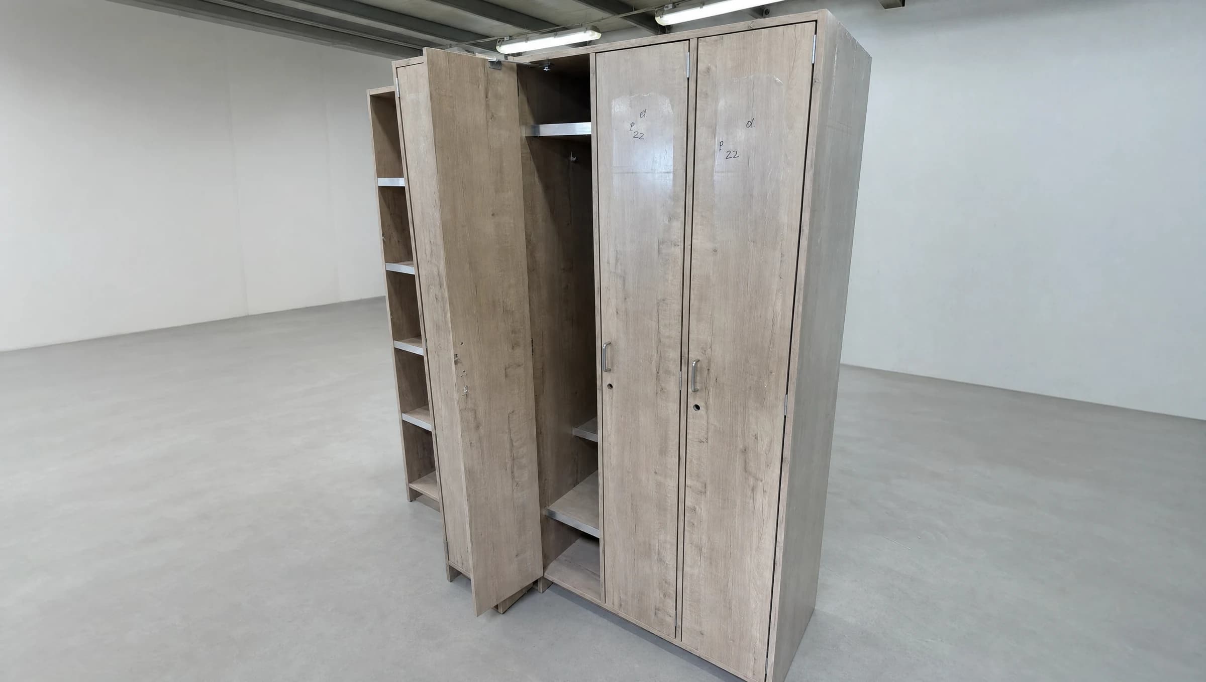 Lightweight wardrobe units